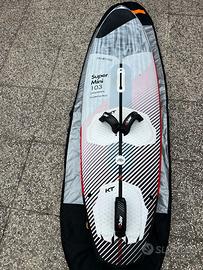 Tavola windsurf Quatro Supermini 103 L