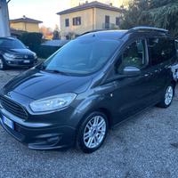 Ford Tourneo Courier 1.5 TDCI 95 CV Titanium