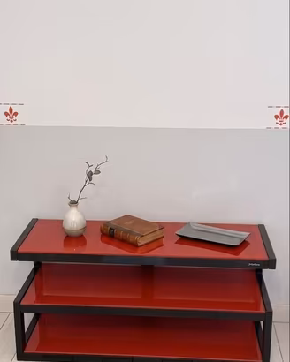 Mobiletto basso moderno Rosso e Nero