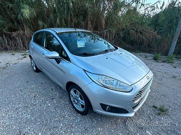 Ford Fiesta 1.5 TDCi 75CV 5 porte Titanium