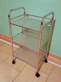 Carrello portaoggetti a tre piani con ruote