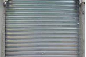 Serranda da Negozio Garage