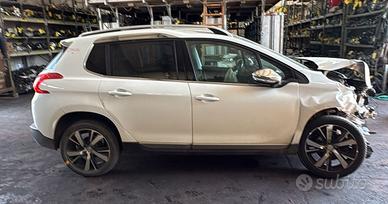 RICAMBI Peugeot 2008 1.6 88kW 120Cv BH01 2015