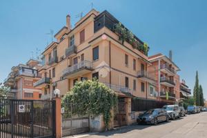 3 LOCALI A ROMA