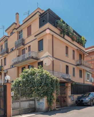 3 LOCALI A ROMA