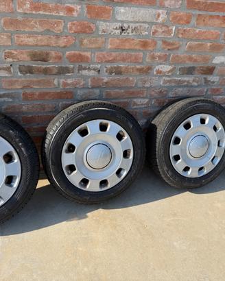 Cerchi completi e  gomme Fiat 500