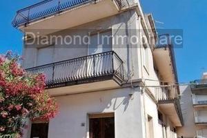 Casa indipendente bifamiliare a mascali