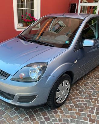 Ford Fiesta 1.2 16V 5porte - NEOPATENTATI