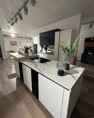 Febal design bianco/nero con isola