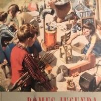 DOMUS IUCUNDA. (1959)