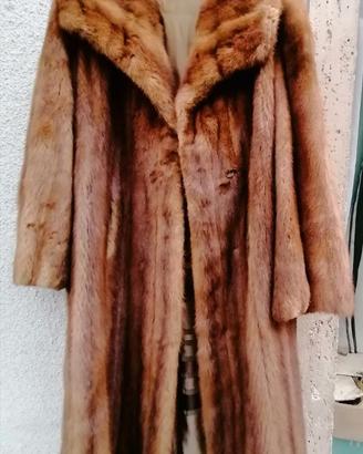 Pellicce in volpe argentata e in visone
