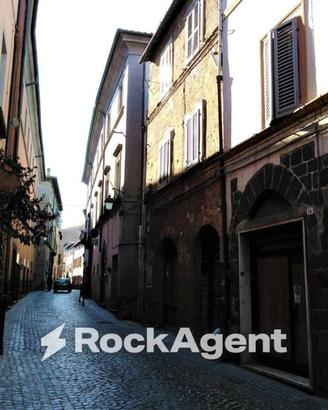 Appartamento di 142 m² con 5 locali a Acquapendent