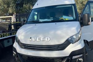 Iveco Daily  anno 2017- 2,3 cc, cambio automatico