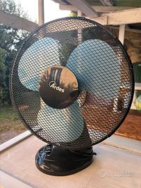 Ventilatore Ardes nero e azzurro