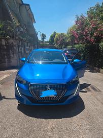 Peugeot 208 puretech allure navipack