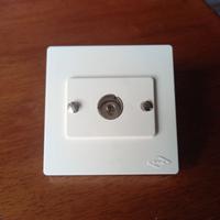 16 prese TV Scame da incasso