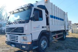 VOLVO FM7 290 R 4X2 COMPATTATORE CON CARICO POSTER