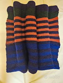 Coperta lavorata a maglia vintage 