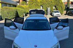BMW X1 SDrive 18d 2012 Automatico - Motore 140.000