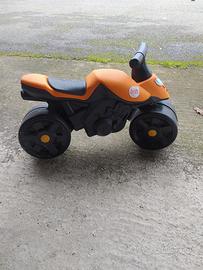 triciclo moto giocattolo 