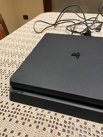 Playstation 4 slim + 3 giochi