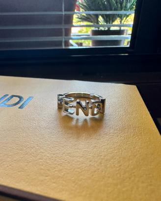 Anello FENDI