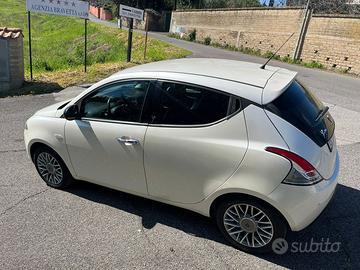 Lancia Y 1.2 PLATINUM 65000KM