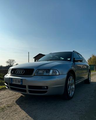 Audi S4 B5