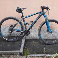 MOUNTAINE BIKE CUBE - CROSS COUNTRY