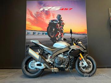 Aprilia Tuono V4 1100