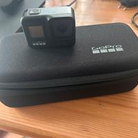 Go pro 8 black + set accessori