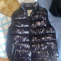 Smanicato moncler