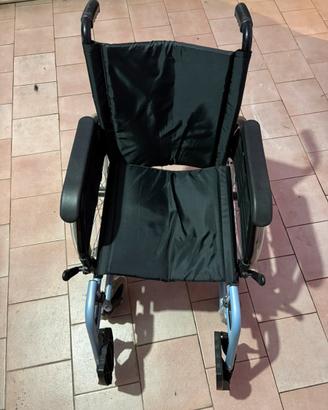 Sedia a rotelle pieghevole Practico Easy Light