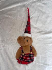 Orsacchiotto di peluche natalizio