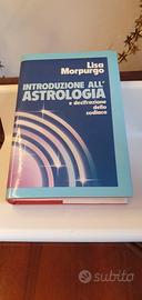 libro: introduzione all'astrologia di lisa molpurg