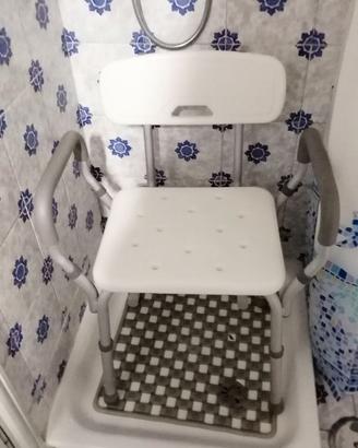 Sedia per fare la doccia