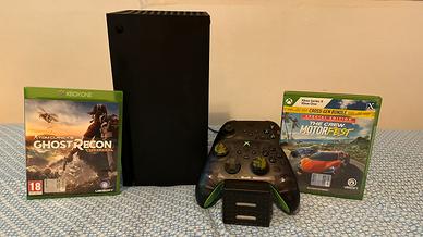 Xbox Serie X + 2 Joystick + 2 giochi + caricatore