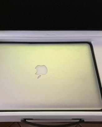 MacBook Pro 13" Mid 2011 - SSD + 6GB RAM, scatola