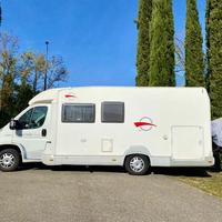 Camper semintegrale roller team