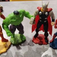 Serie completa Avengers 2014 Kinder 