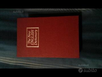 Cassetta portavalori in metallo a forma di libro