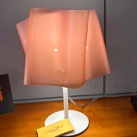 Lampada da tavolo / comodino