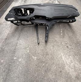 Cruscotto appartenente al veicolo  Peugeot 3008