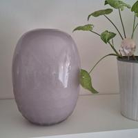 Elegante vaso lilla 