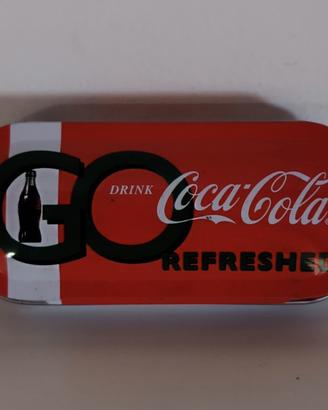 Scatola Coca-Cola vintage in metallo 9x2 cm