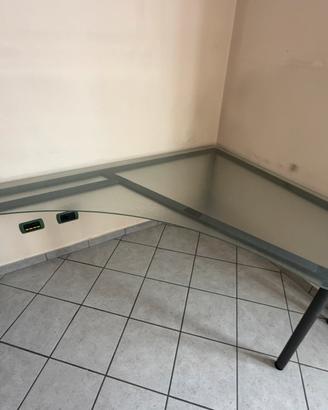 Scrivania angolare in vetro
