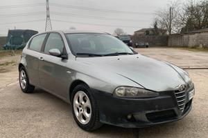 Alfa Romeo 147 1.6 benzina - 2007