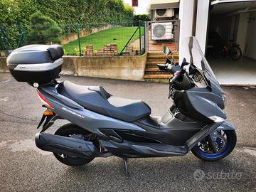 Suzuki Burgman 400 ABS traction control come nuovo