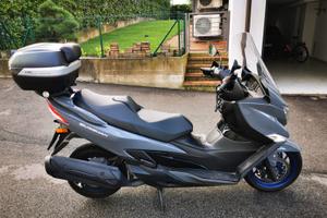 Suzuki Burgman 400 ABS traction control come nuovo
