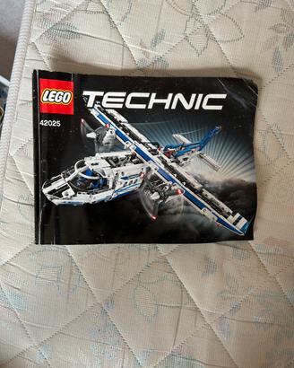 LEGO Technic 42025 - Aereo da carico